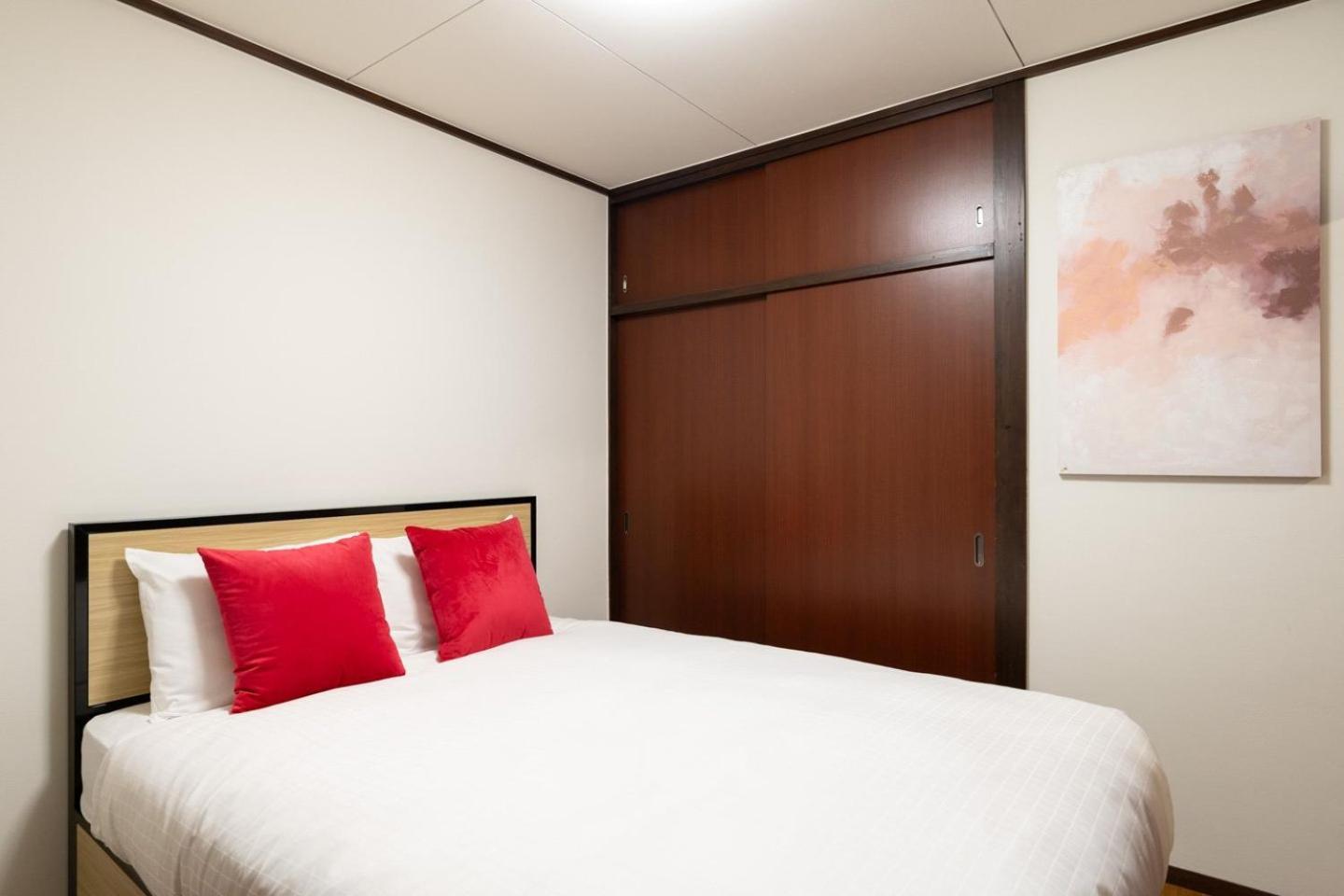 Ferienwohnung Shinjuku Okada Building Präfektur Tokio Exterior foto